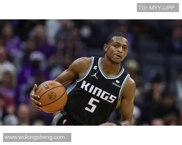 德阿隆福克斯引领国王崛起展现全能球员风采与未来潜力