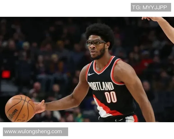 斯库特亨德森的崛起之路:从青涩新星到篮球界的未来之星 斯库特亨德森的崛起之路:从青涩新星到篮球界的未来之星