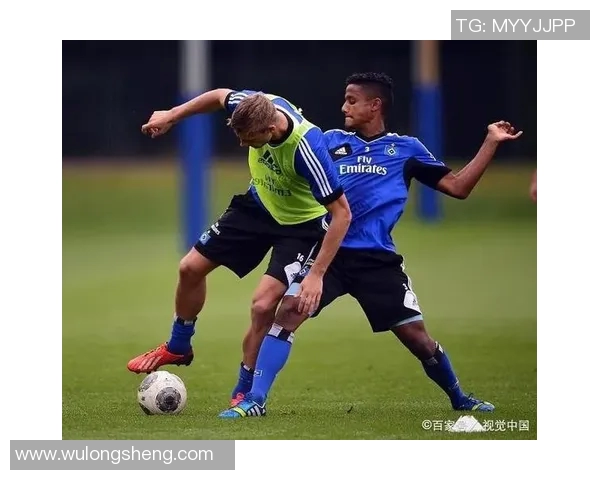 比勒菲尔德与汉堡的历史交锋回顾与分析