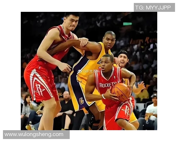 姚明带领火箭对抗开拓者季后赛的精彩瞬间与历史回顾