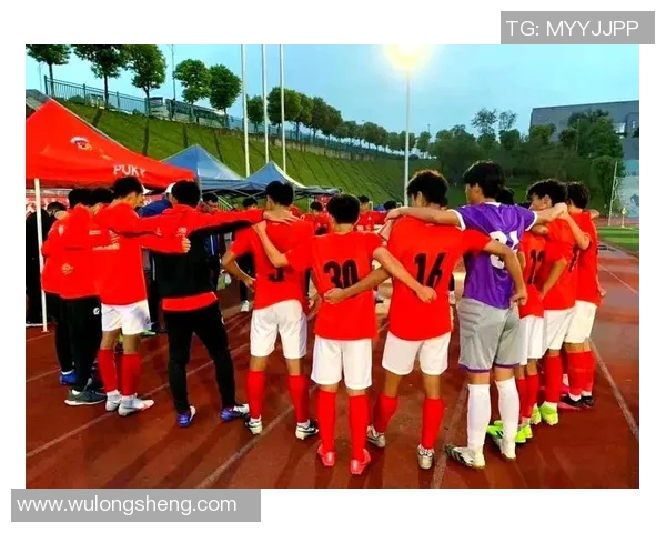 浦项制铁与北京队的激烈对决展现足球魅力与团队精神的巅峰对抗