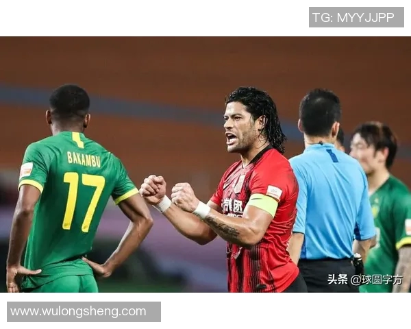 萨斯菲尔德与拉努斯激战在即谁将赢得这场焦点对决