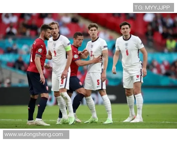 十年对比德国与英格兰足球发展历程与成就分析 十年对比德国与英格兰足球发展历程与成就分析