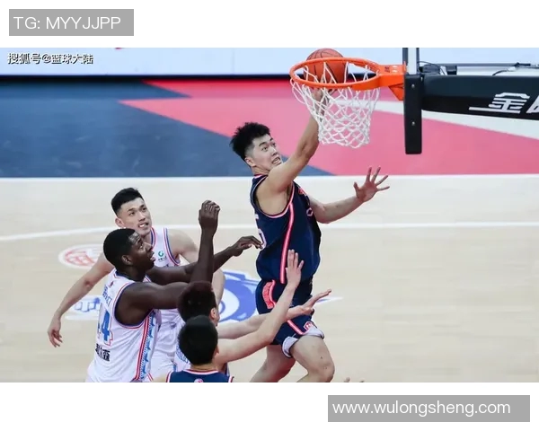 广东宏远与浙江广厦激战正酣谁将夺得本赛季篮球巅峰之战的胜利 广东宏远与浙江广厦激战正酣谁将夺得本赛季篮球巅峰之战的胜利