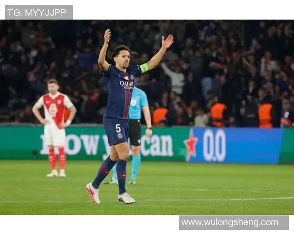 马尔基尼奥斯：从年轻天才到足球场上的防守巨星之路