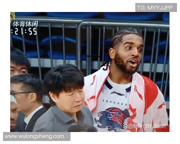 篮球明星评语解析：他们如何影响比赛与球迷心态的深刻见解